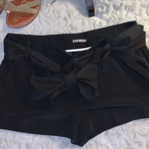 Express Size 6 Belted Black Dress Shorts